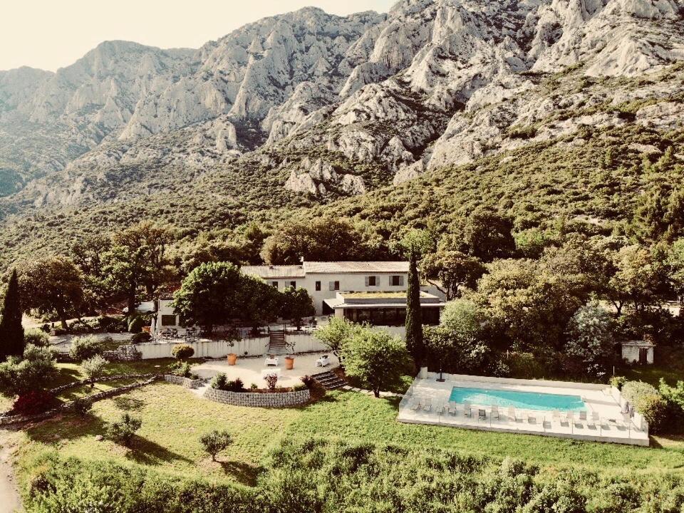 Le Relais De Saint De Ser Puyloubier Esterno foto
